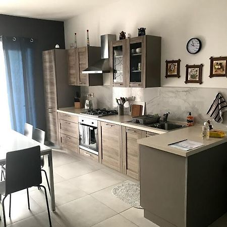 Luqa Apartment - 5 Mins From Airport Luaran gambar