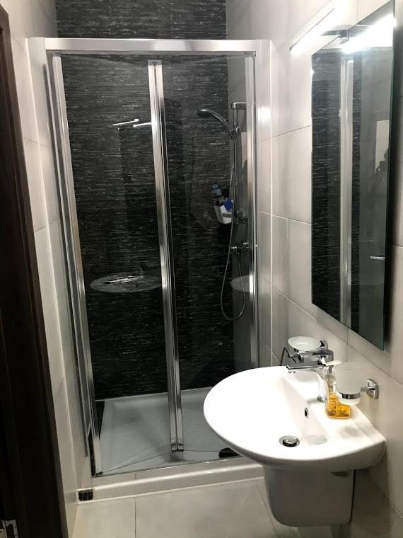 Luqa Apartment - 5 Mins From Airport Luaran gambar