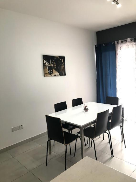 Luqa Apartment - 5 Mins From Airport Luaran gambar
