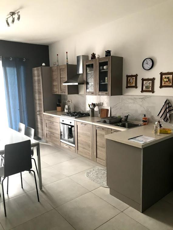 Luqa Apartment - 5 Mins From Airport Luaran gambar